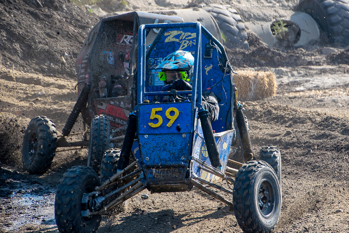 ZB24 in action during the 4-hour endurance race.