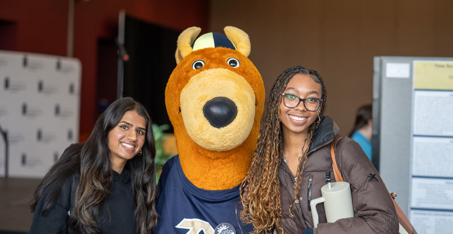 Zippy-with-two-stu_Celebration-of-UR&C-92.jpg